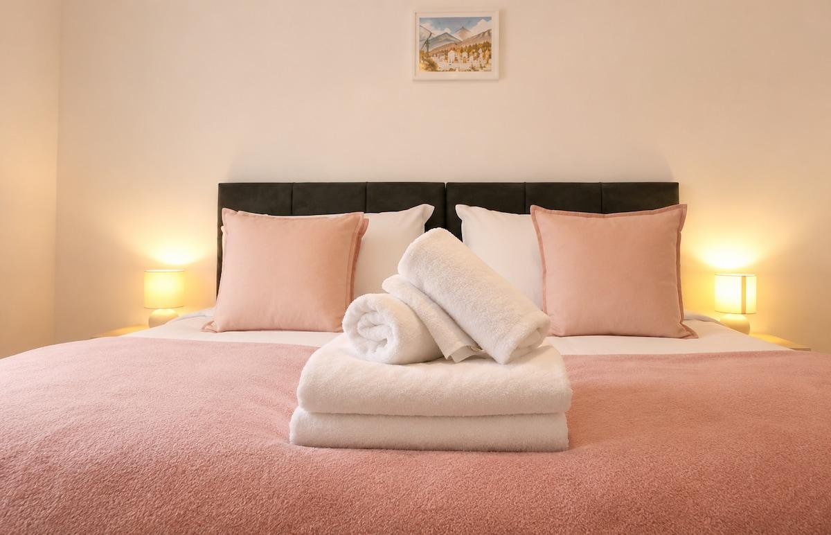 Great Location | 3-Bed | Sleeps 6 | Free Parking5
