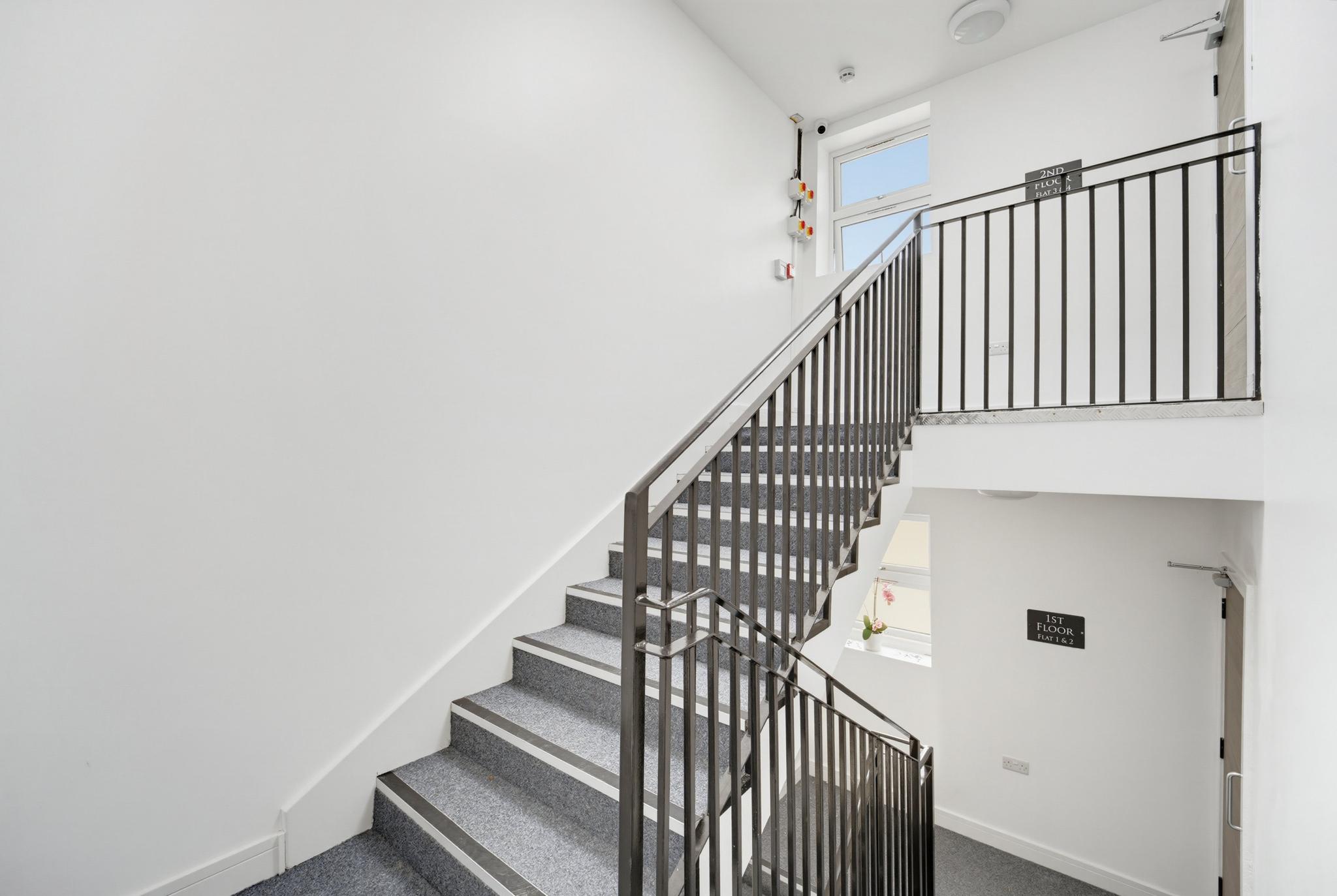 Luxaura Homes | 2-Bed + Balcony Northfields Apt 44