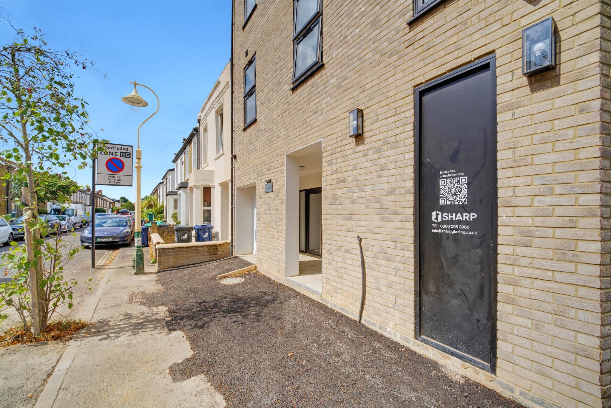 Luxaura Homes | 2-Bed + Balcony Northfields Apt 42