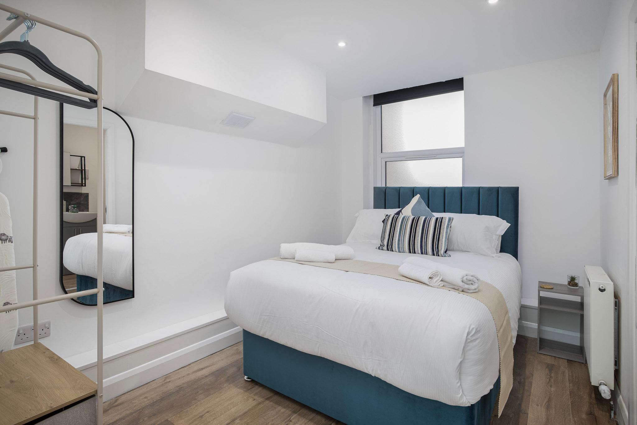Modern 1-Bed | Near Winter Gardens & Tower5