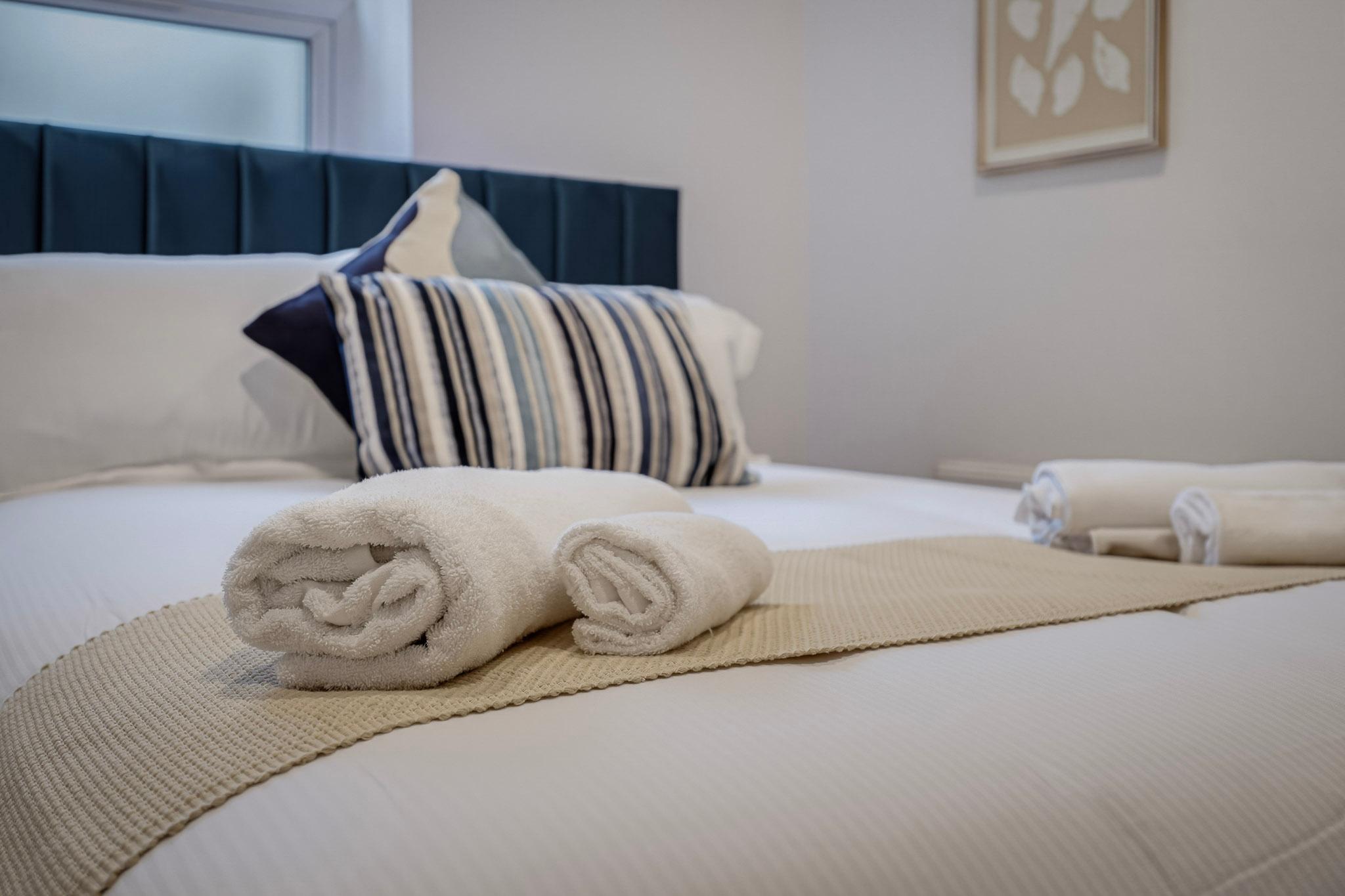Modern 1-Bed | Near Winter Gardens & Tower6