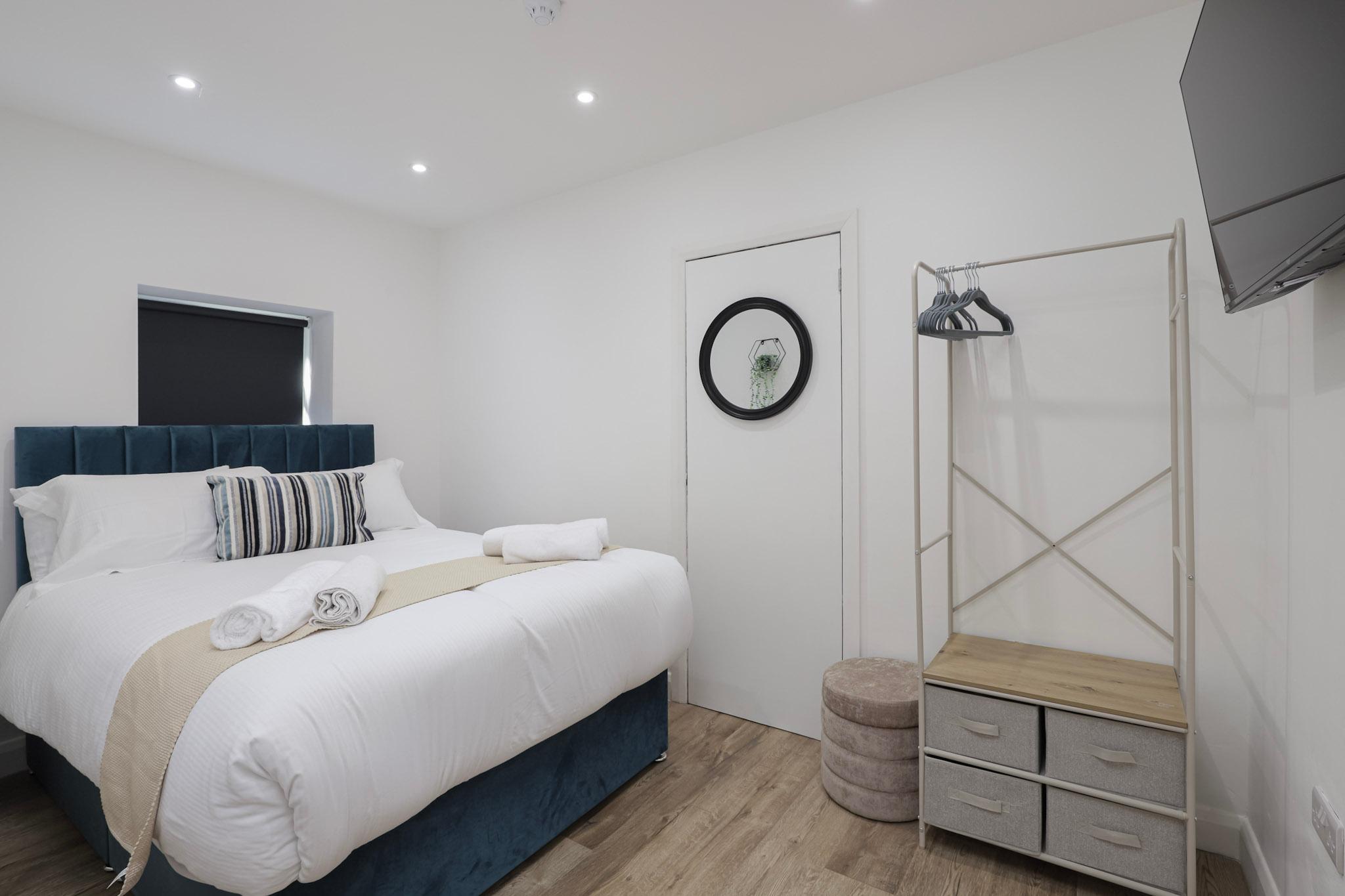 Stylish Studio | Modern Comfort | Near Beach6