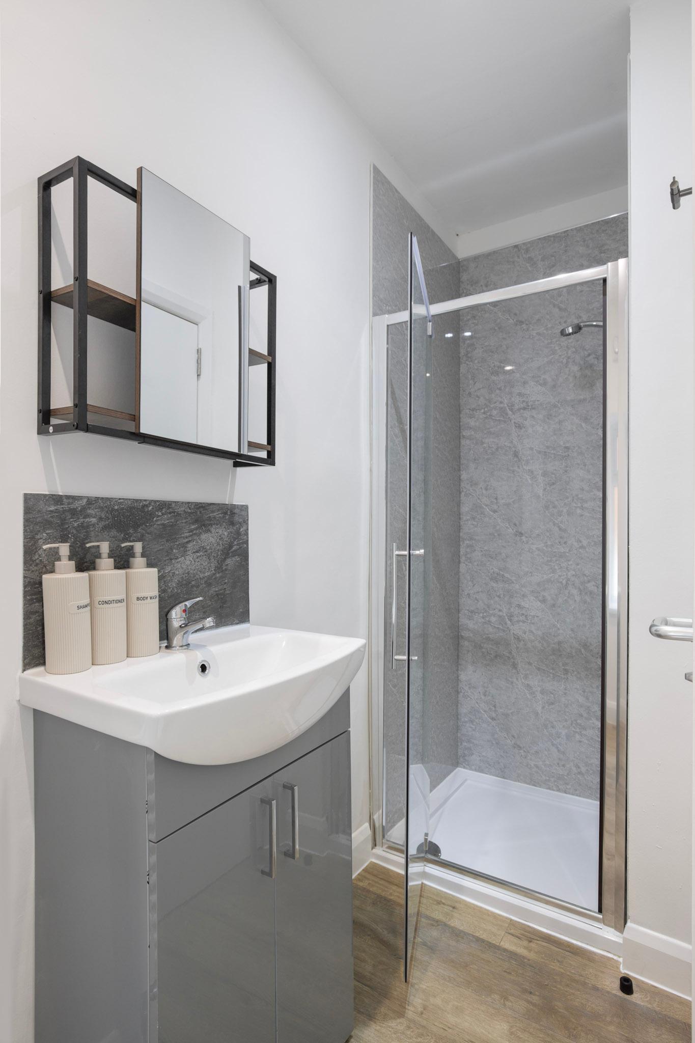 Stylish Studio | Modern Comfort | Near Beach3