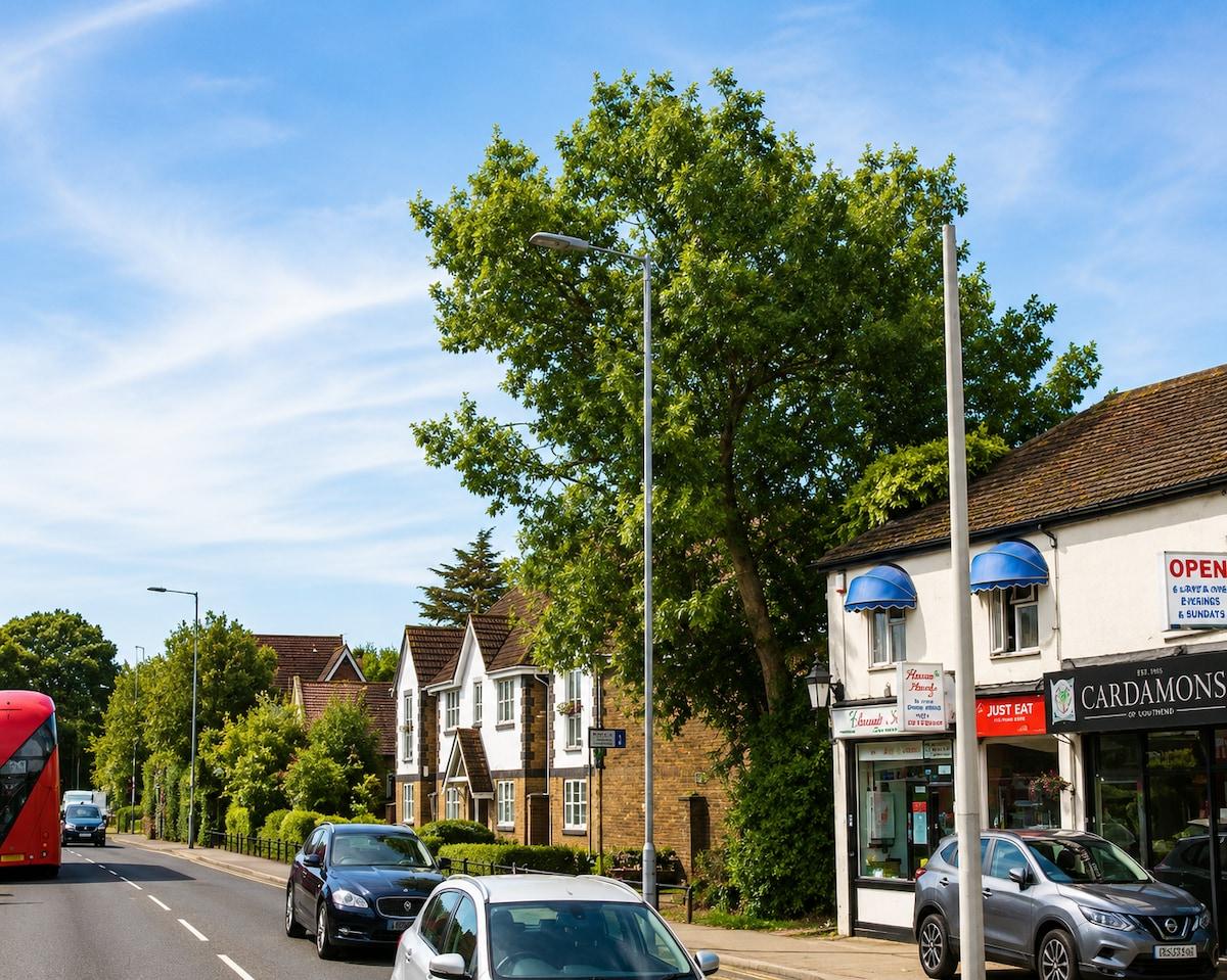3BR Flat | Free Parking | Hornchurch6